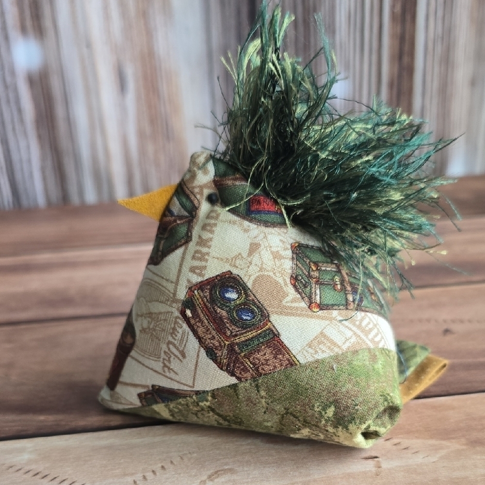 FABRIC SEWING NEEDLE HOLDER